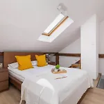 Klimatyzowany Z Dwiema Sypialniami W Centrum Krakowa Blisko Rynku I Parku By Renters
