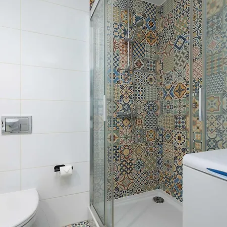 Klimatyzowany Z Dwiema Sypialniami W Centrum Krakowa Blisko Rynku I Parku By Renters דירה קרקוב